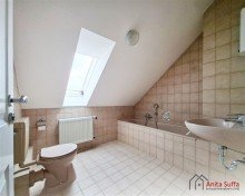 Bad OG Gro�z�giges Doppelhaus mit Weitblick, Gartenidylle und vielseitigen Nutzungsm�glichkeiten!