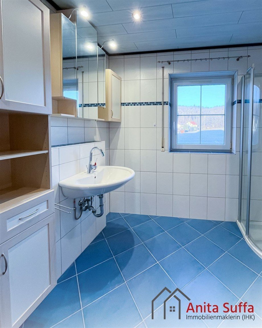 Bad Dachgeschosswohnung Neustadt a d Aisch