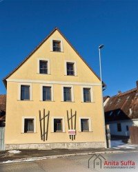 Bild (0a6bef7275c95a37a9eba2fb27e5b48f): Historisches, liebevoll saniertes Wohn- und Gewerbeanwesen mit uneinsehbarer Gr�n-Oase!