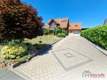 Haus und Hof **reserviert**Ein Zuhause aus Massivholz - W�rme, Qualit�t und Natur vereint!