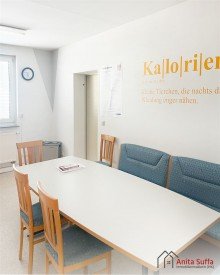 K�che Gro�z�giges B�rogeb�ude mit optimaler Lage direkt an der B470!