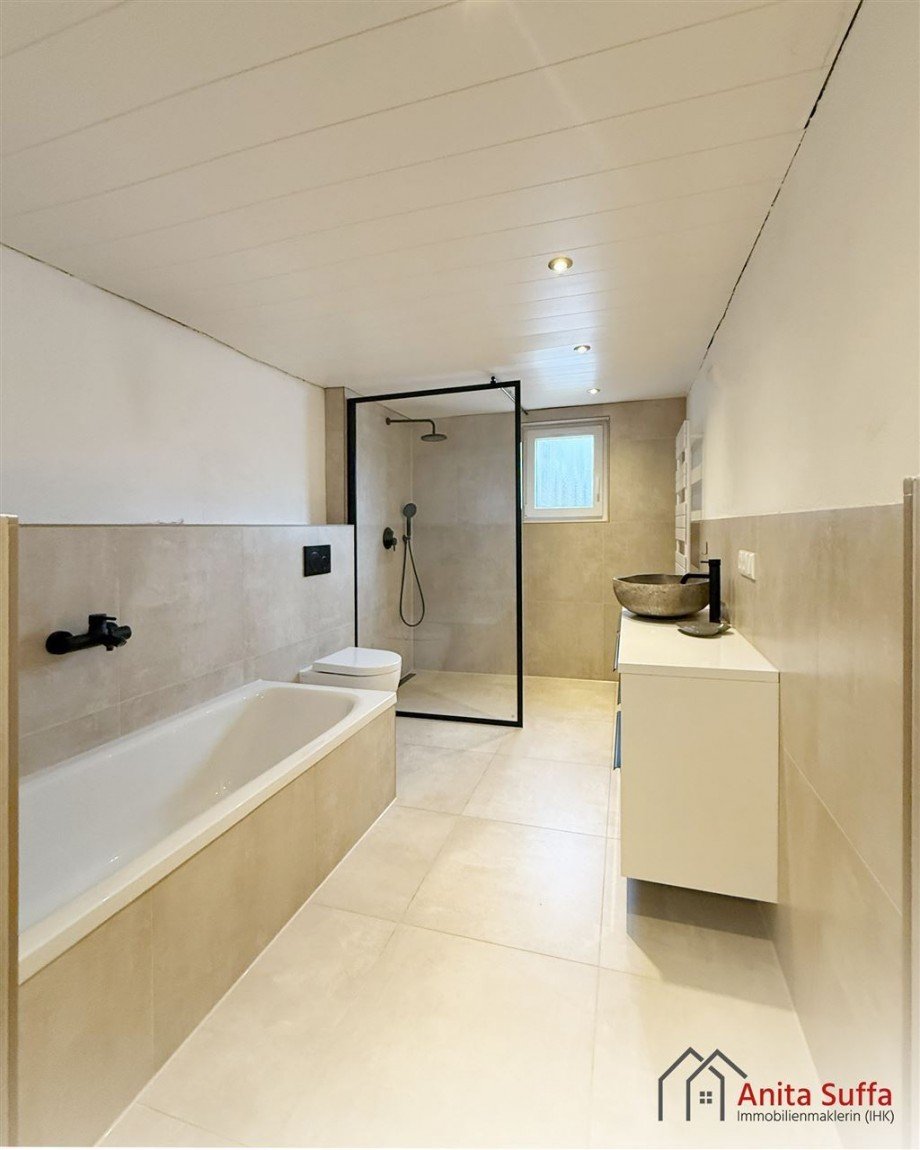 Bad UG Einfamilienhaus Neustadt a d Aisch