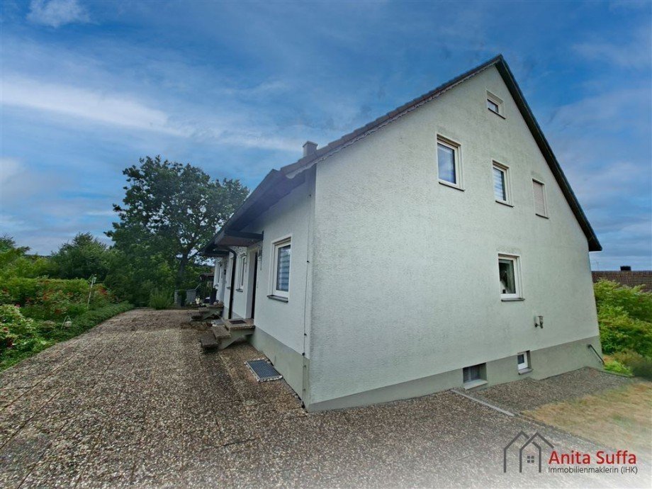 Haus links Zweifamilienhaus Neuhof a d Zenn