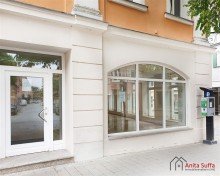 Ladeneingang Helle, gro�z�gige Gewerbefl�che in bester Lage!