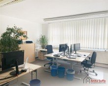 B�ro 1 Gro�z�giges B�rogeb�ude mit optimaler Lage direkt an der B470!
