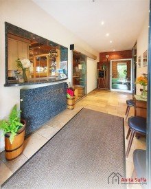 Eingang mit Rezeption Einzigartige Lebens- und Gesch�ftschance: Landgasthof mit 31 Zimmern in idyllischer Naturlage