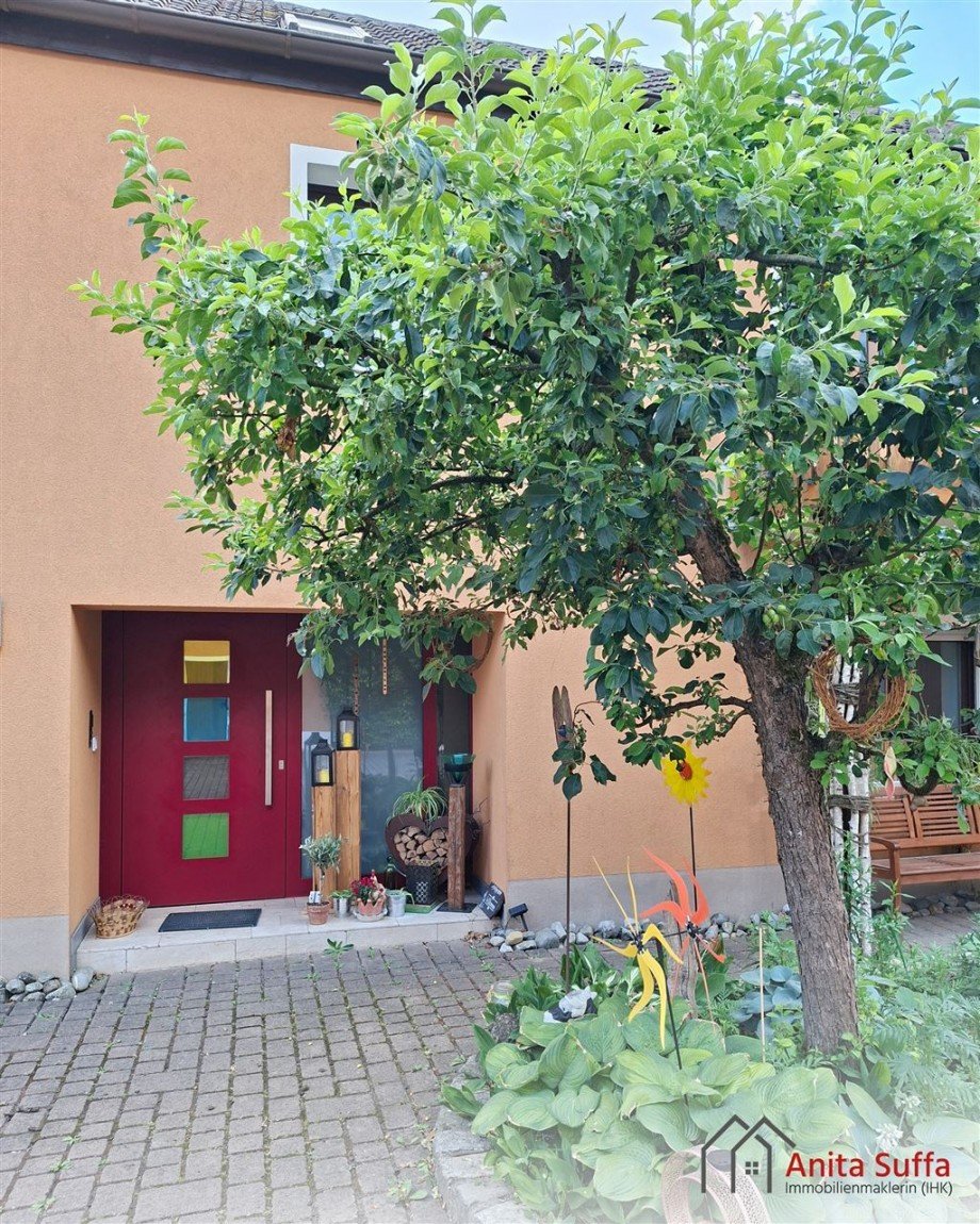 Haust�re Zweifamilienhaus Dachsbach