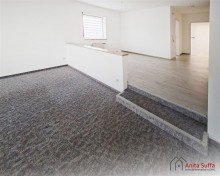 Wohn- und Essbereich Gro�z�giges Doppelhaus mit Weitblick, Gartenidylle und vielseitigen Nutzungsm�glichkeiten!