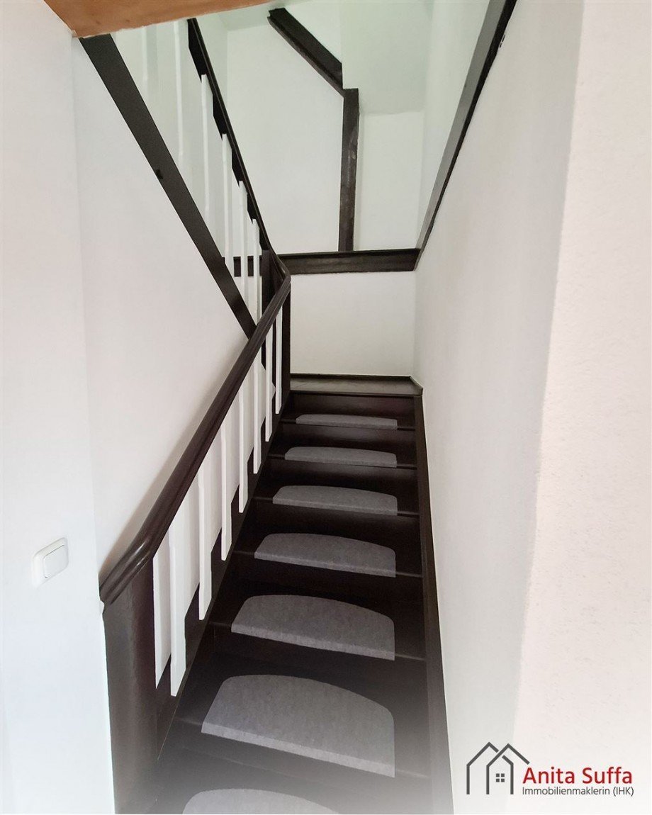 Treppenaufgang 1 Etagenwohnung Neuhof a d Zenn