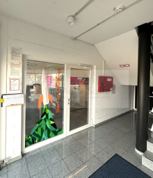 Eingangsbereich 2 Gewerbe-/�Produktionshallen mit B�ror�umen in 91477 Markt Bibart zu vermieten!