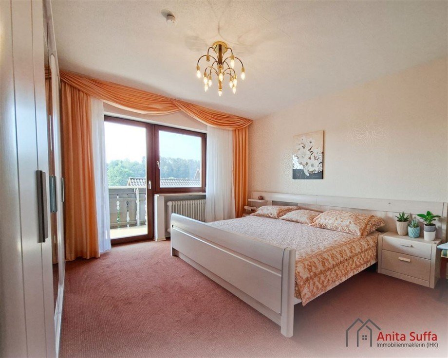 Schlafzimmer EG Mehrfamilienhaus M�nchsteinach