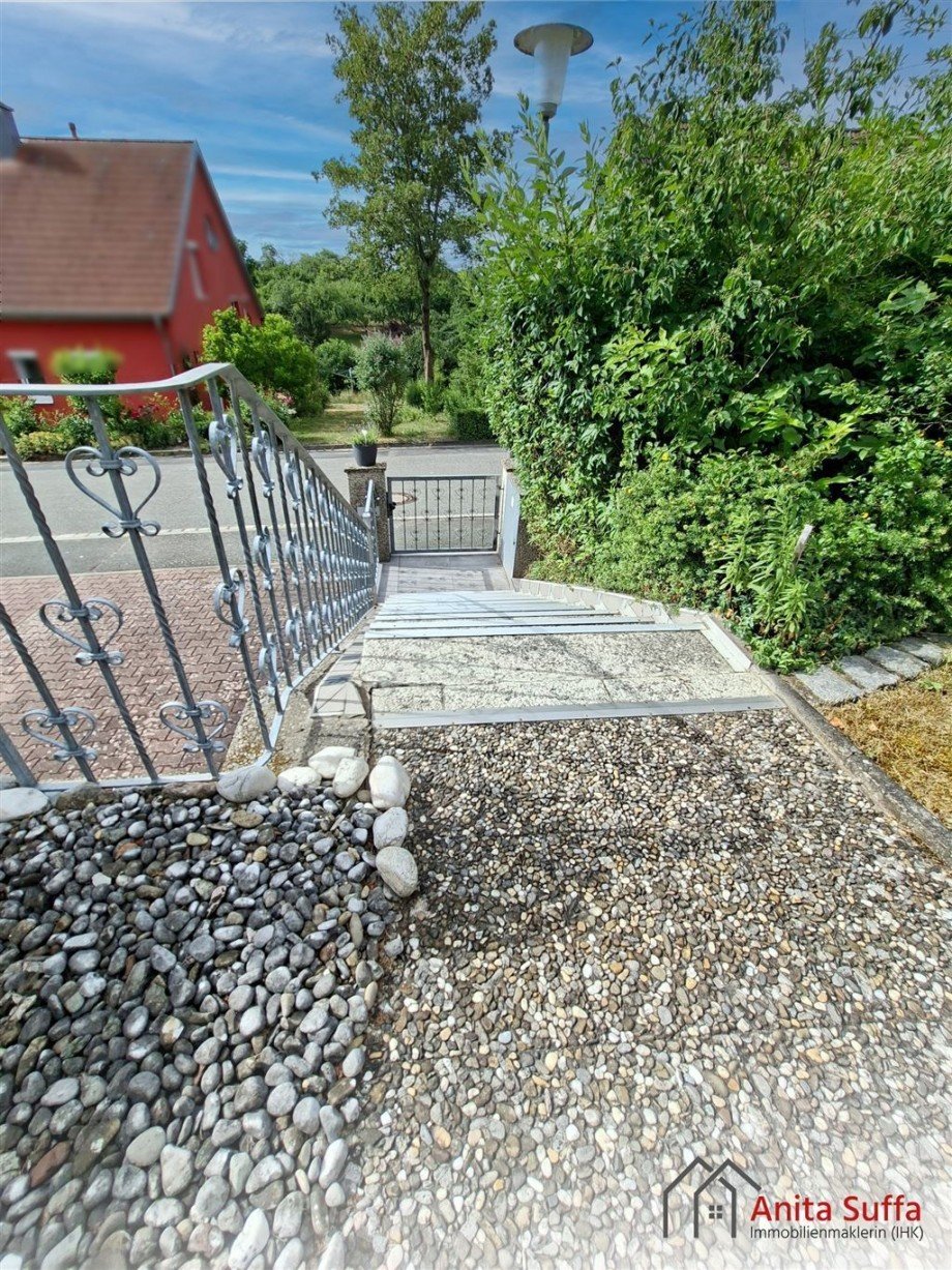 Treppenaufgang 2 Zweifamilienhaus Neuhof a d Zenn