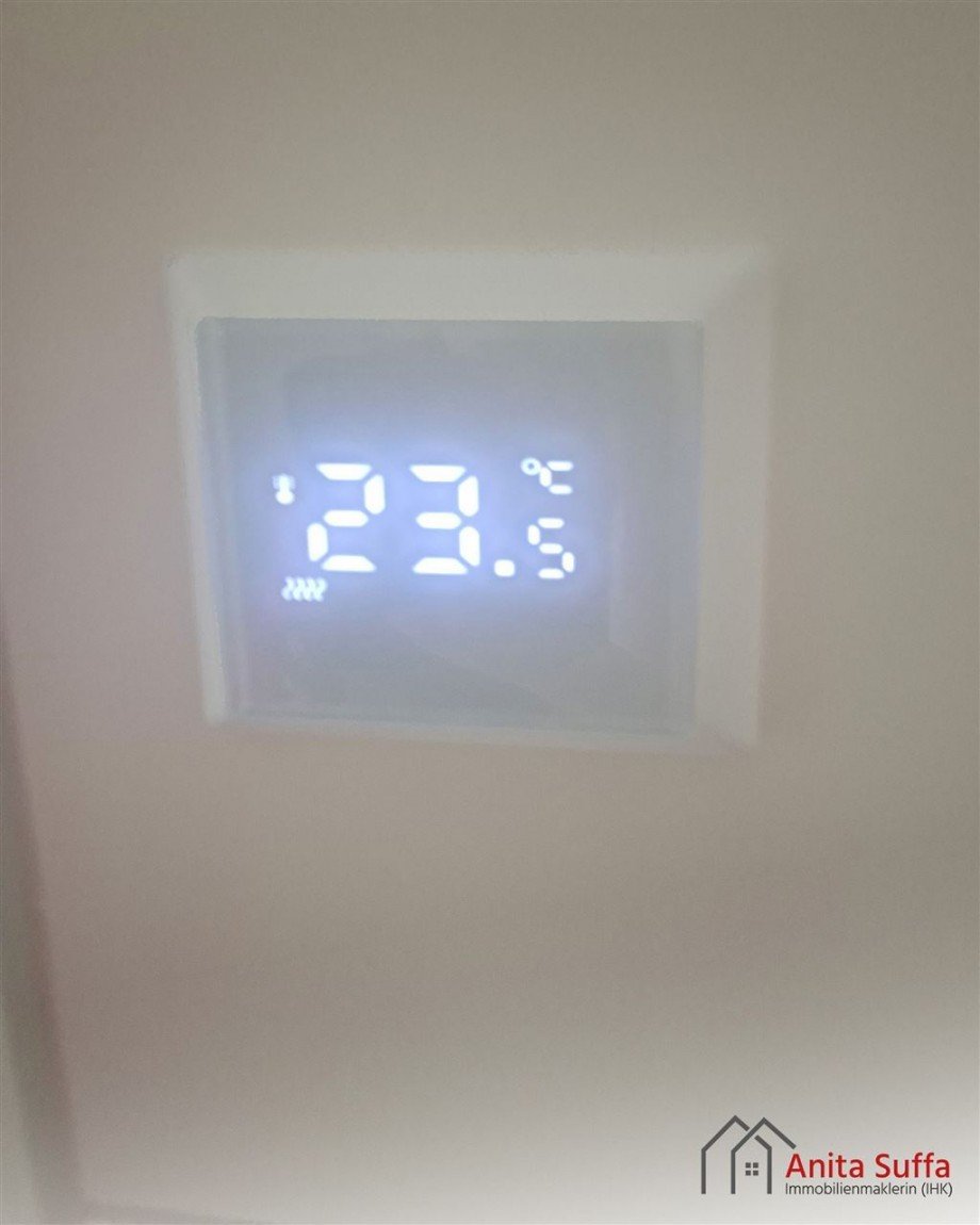 Technik Erdgeschosswohnung Domb�hl