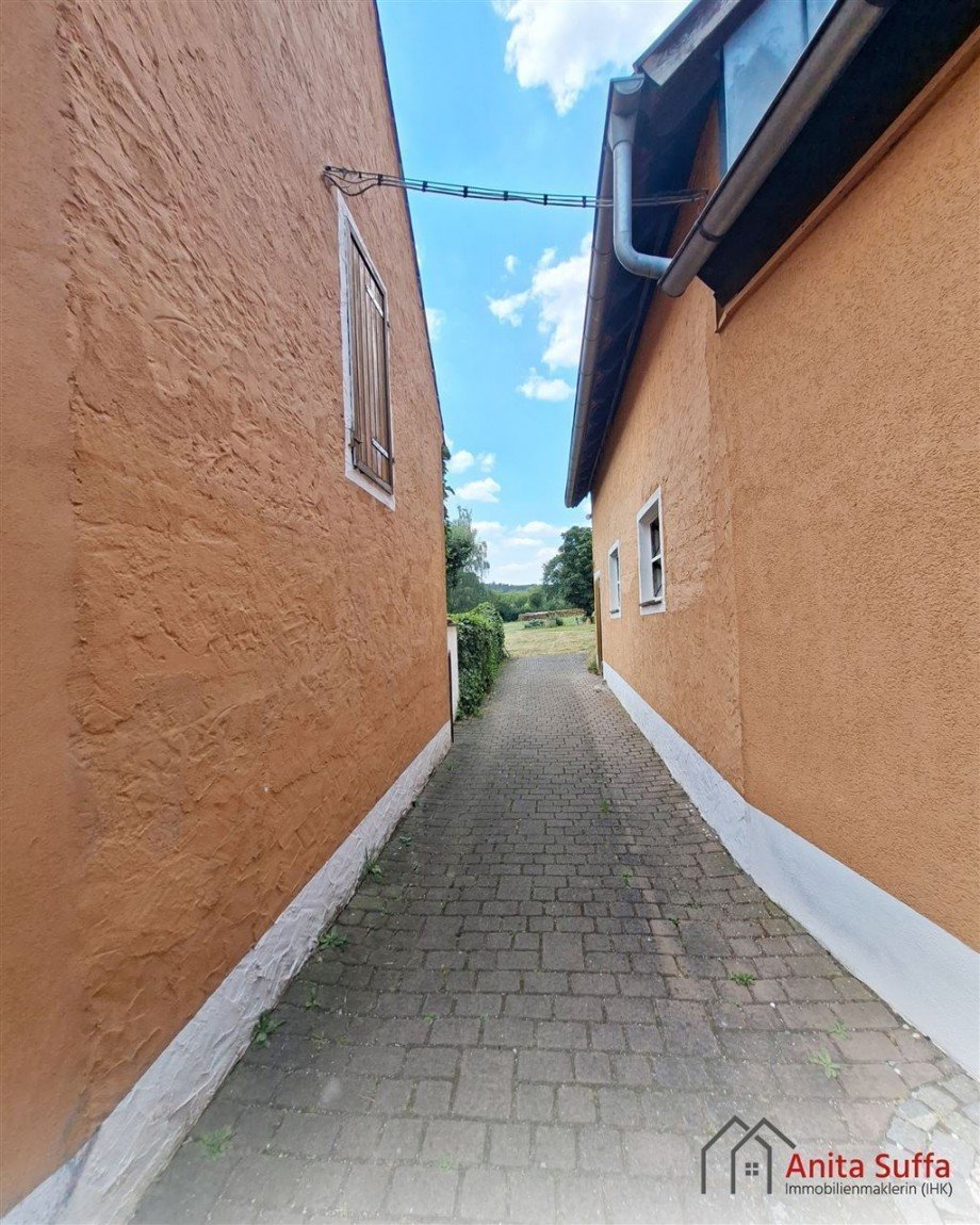 Durchgang Hof/Garten Zweifamilienhaus Dachsbach