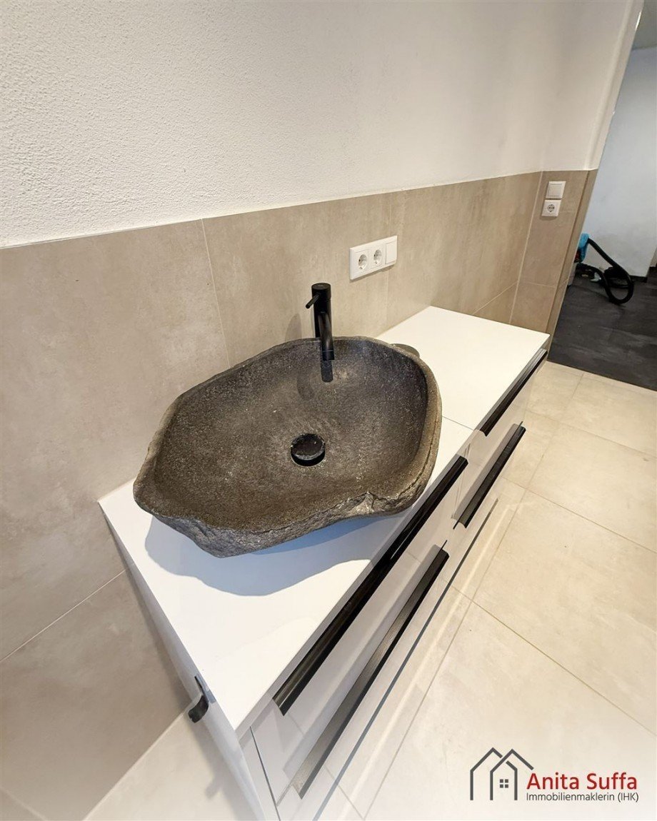 Waschtisch UG Einfamilienhaus Neustadt a d Aisch