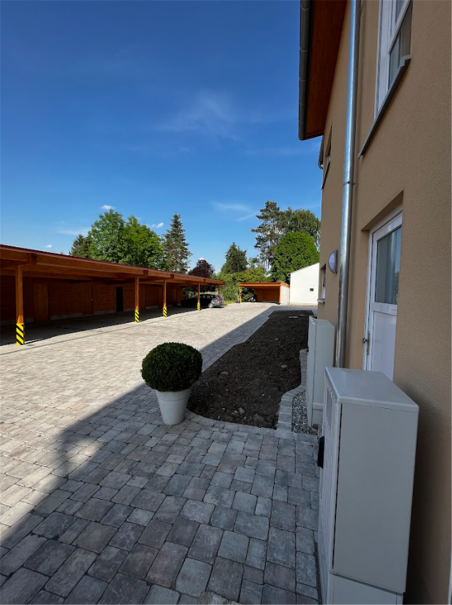 Vor dem Haus Penthousewohnung Burghaslach