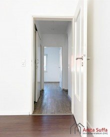 Flur EG Familienfreundliches Anwesen mit zus�tzlichem Wohnmodul f�r G�ste oder Pflege