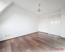 Zimmer 2 Stilvoll wohnen: Altbaucharme trifft Citylage
