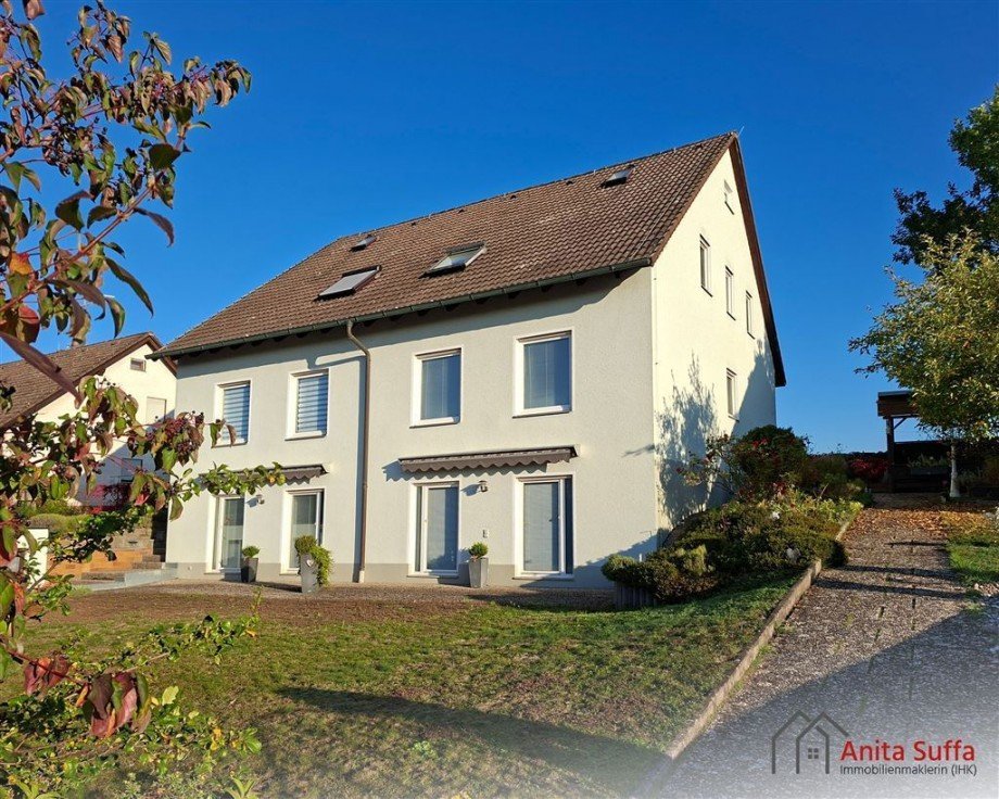 Titelbild Zweifamilienhaus Neuhof a d Zenn