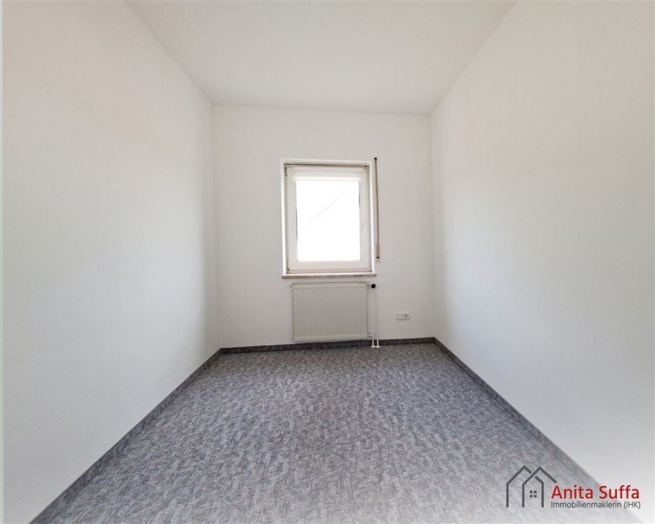 Zimmer OG Zweifamilienhaus Neuhof a d Zenn