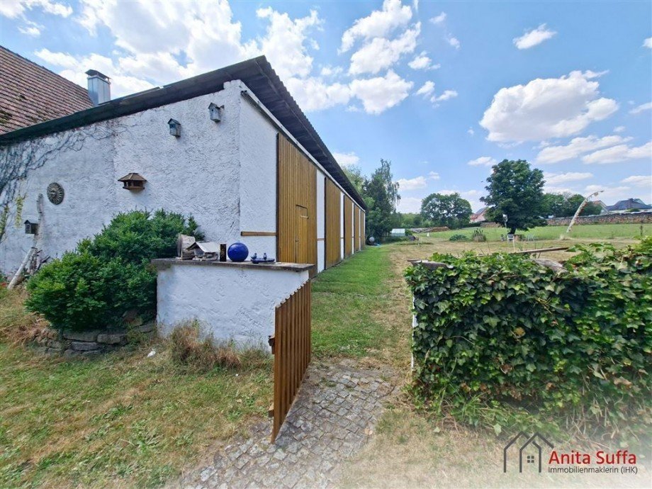 Nebengeb�ude und Garten Zweifamilienhaus Dachsbach