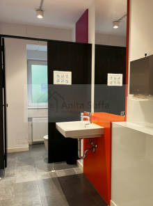 EG Sanit�rr�ume 2 Gewerbe-/�Produktionshallen mit B�ror�umen in 91477 Markt Bibart zu vermieten!