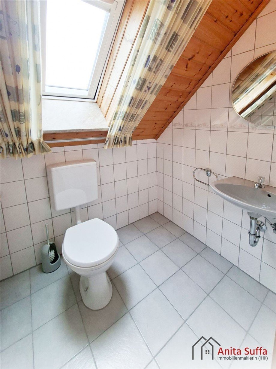 G�ste-WC Etagenwohnung Dachsbach