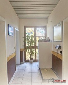 Flur mit Tierwaage Vielseitig nutzbare Gewerbefl�che mit 171?m� - ideal f�r Praxis, B�ro oder Studio