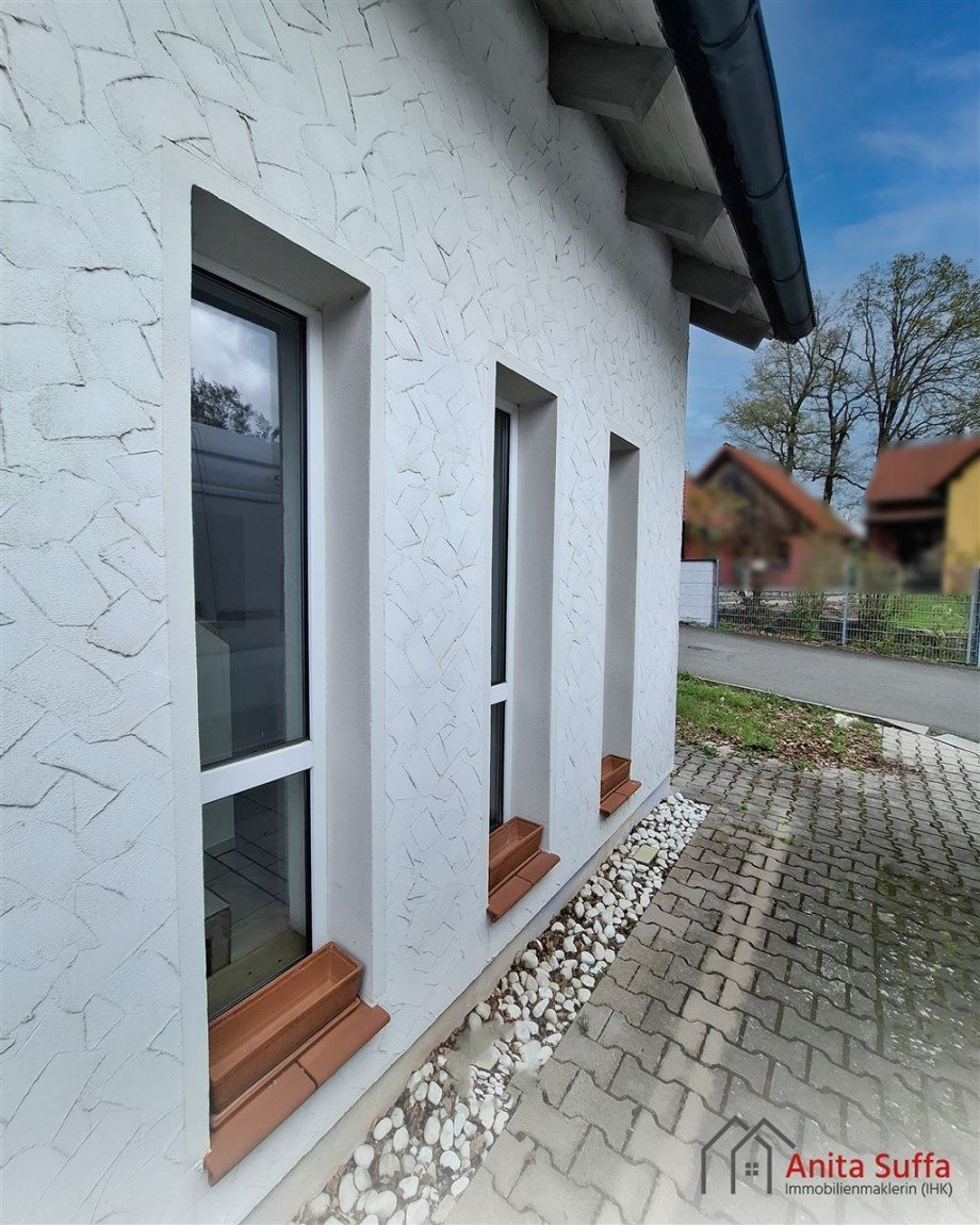 Fassade Zweifamilienhaus Lonnerstadt