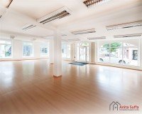 Bild (5f7e9d7bf3ad4c5e2bf6bc67c97b6ee3): Helle gro�z�gige Ladenfl�che in frequentierter Lage von Bad Windsheim!