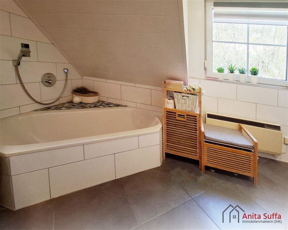 Bad OG Einfamilienhaus Scheinfeld