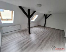 Zimmer DG 1 Gro�z�giges Wohngl�ck �ber zwei Etagen mit Dachterrasse