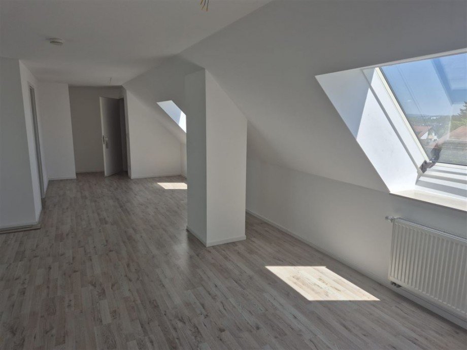 Studio Dachgeschosswohnung F�rth