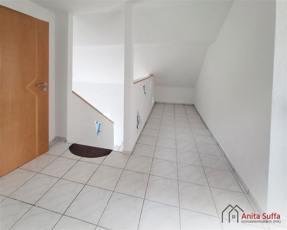 Flur Whg OG Zweifamilienhaus Lonnerstadt