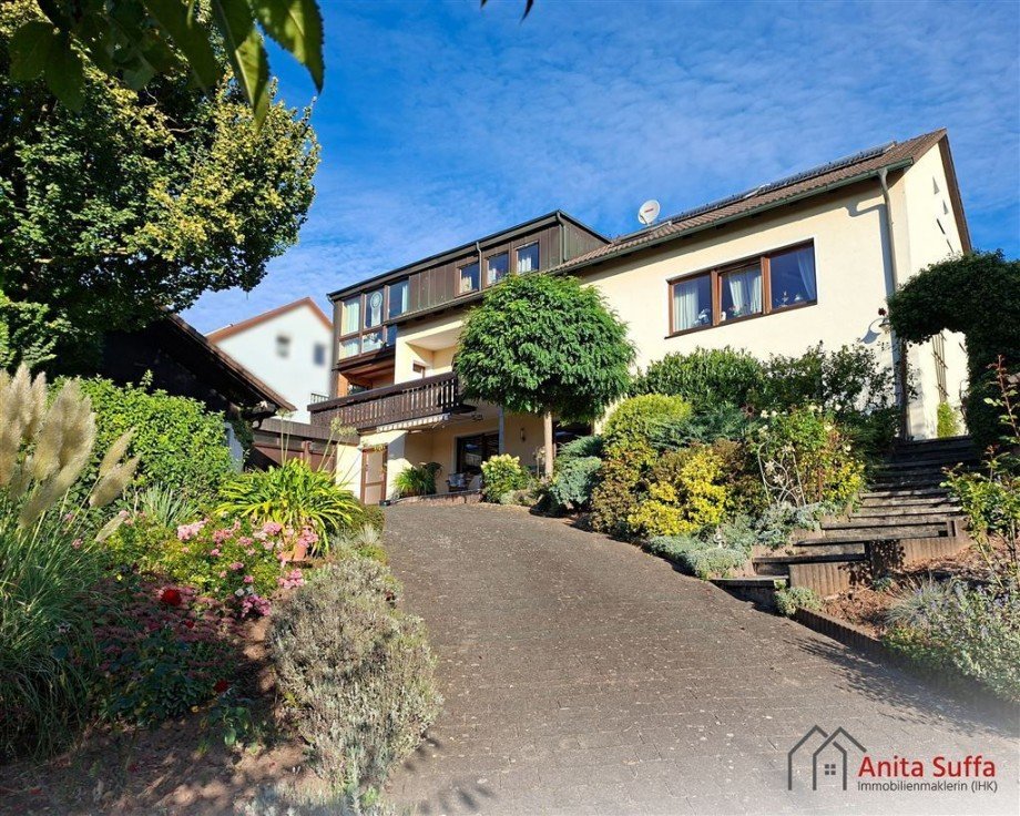 Aussenansicht Mehrfamilienhaus M�nchsteinach