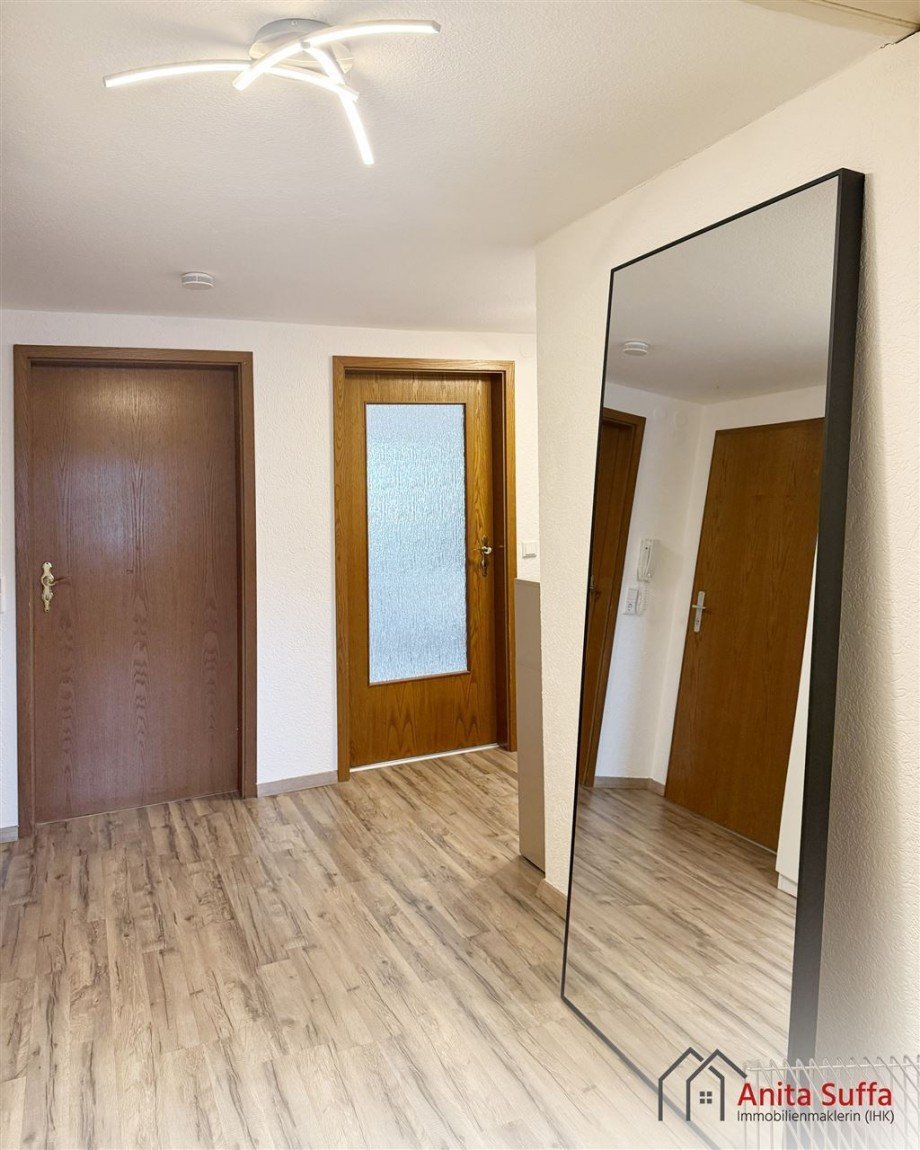 Flur OG Einfamilienhaus Neustadt a d Aisch