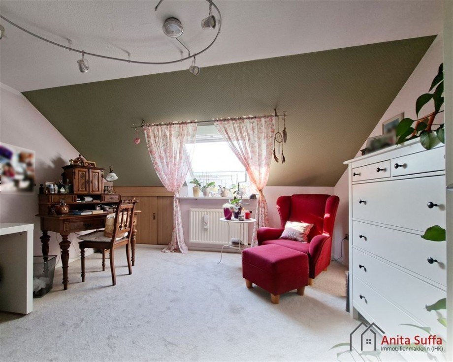 Zimmer 1 DG Mehrfamilienhaus M�nchsteinach