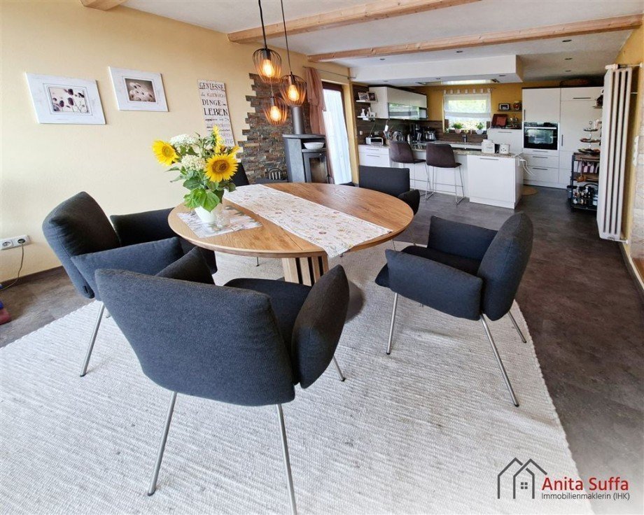 Esszimmer / K�che DG Mehrfamilienhaus M�nchsteinach