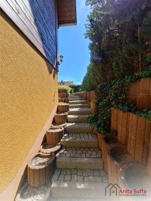 Zugang Einliegerwohnung **reserviert**Ein Zuhause aus Massivholz - W�rme, Qualit�t und Natur vereint!