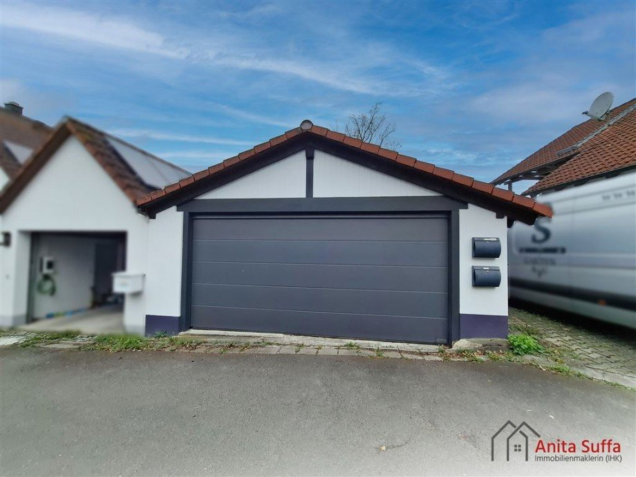 Doppelgarage Zweifamilienhaus Lonnerstadt