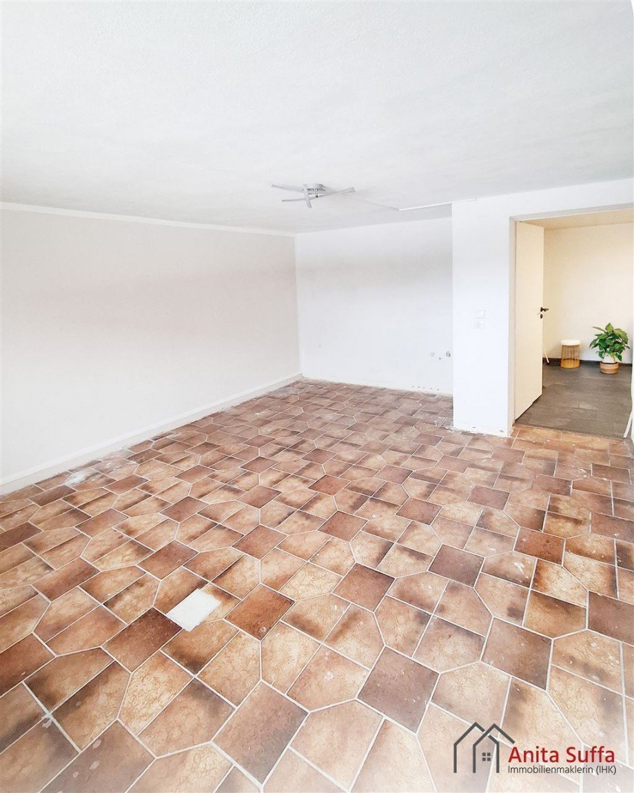 Zimmer UG Einfamilienhaus Neustadt a d Aisch