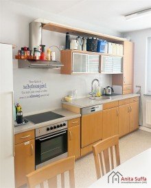 K�che Gro�z�giges B�rogeb�ude mit optimaler Lage direkt an der B470!
