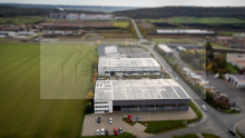 Ansicht von oben 2 Gewerbe-/�Produktionshallen mit B�ror�umen in 91477 Markt Bibart zu vermieten!