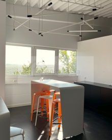 2. OG B�ronische 2 Gewerbe-/�Produktionshallen mit B�ror�umen in 91477 Markt Bibart zu vermieten!