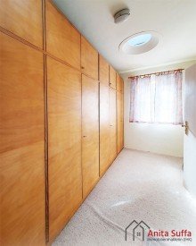 Ankleidezimmer OG Geschichtstr�chtiges Wohn- und Gesch�ftshaus in Stadtmitte zu verkaufen!