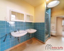 Dusch/WC 2 OG Geschichtstr�chtiges Wohn- und Gesch�ftshaus in Stadtmitte zu verkaufen!