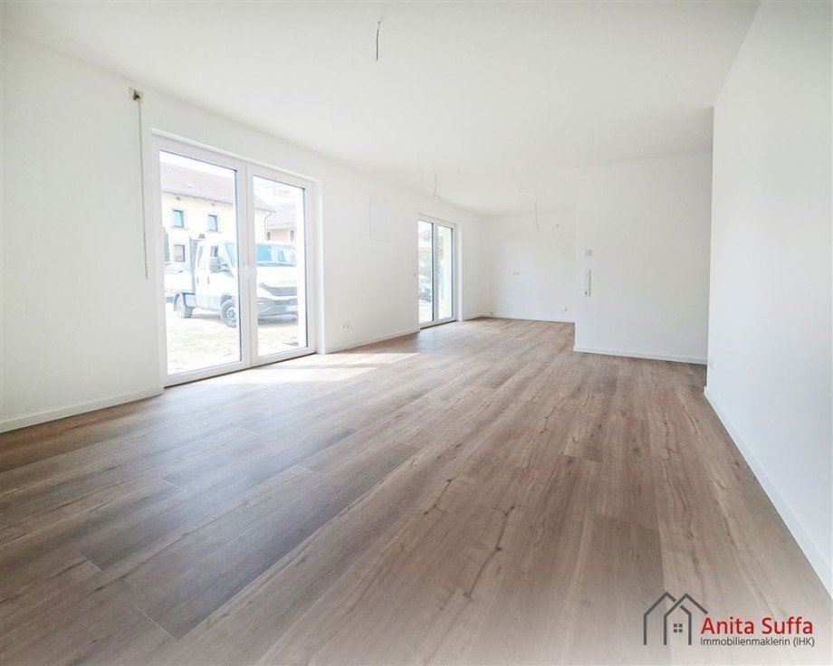 Wohn- und Essbereich Erdgeschosswohnung Domb�hl