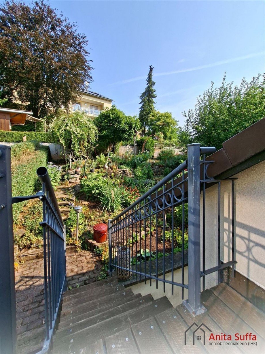 Gartenzugang DG Mehrfamilienhaus M�nchsteinach