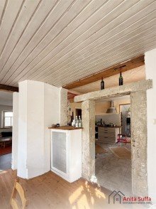 Durchgang K�che Ein historisches Schmuckst�ck voller Charme und
M�glichkeiten f�r die ganze Familie!