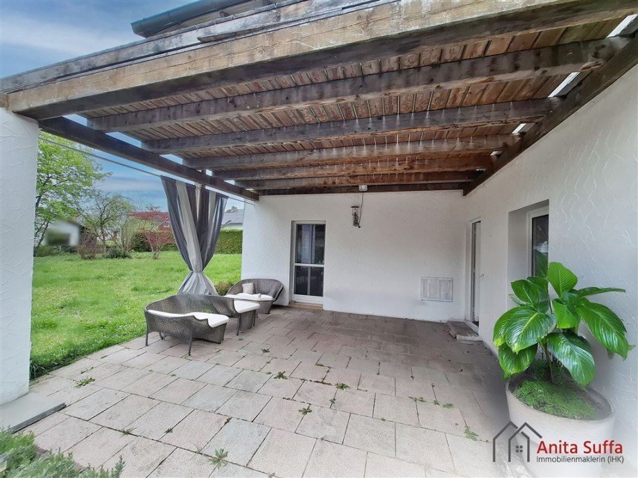 Terrasse+Eingang EG Zweifamilienhaus Lonnerstadt